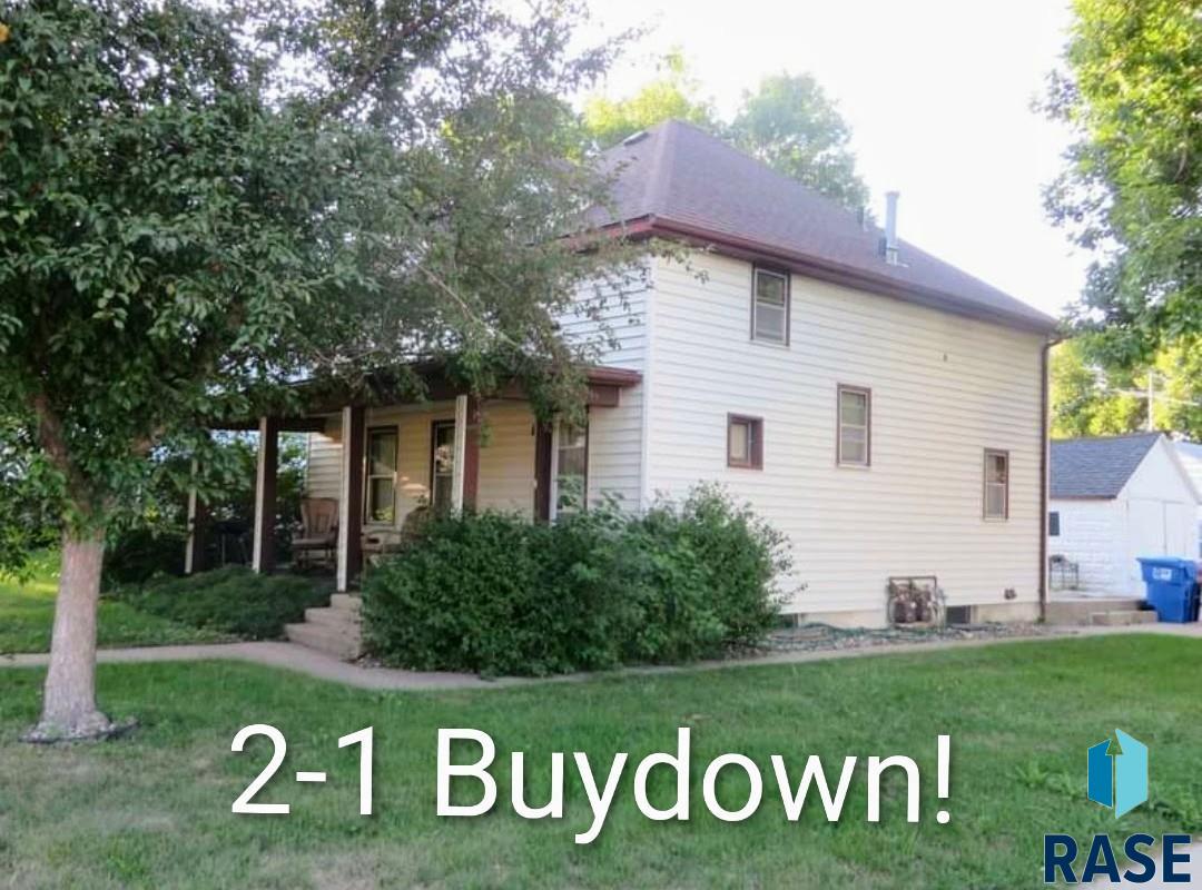 1426 E 17th St Street, Sioux Falls, SD, 57104