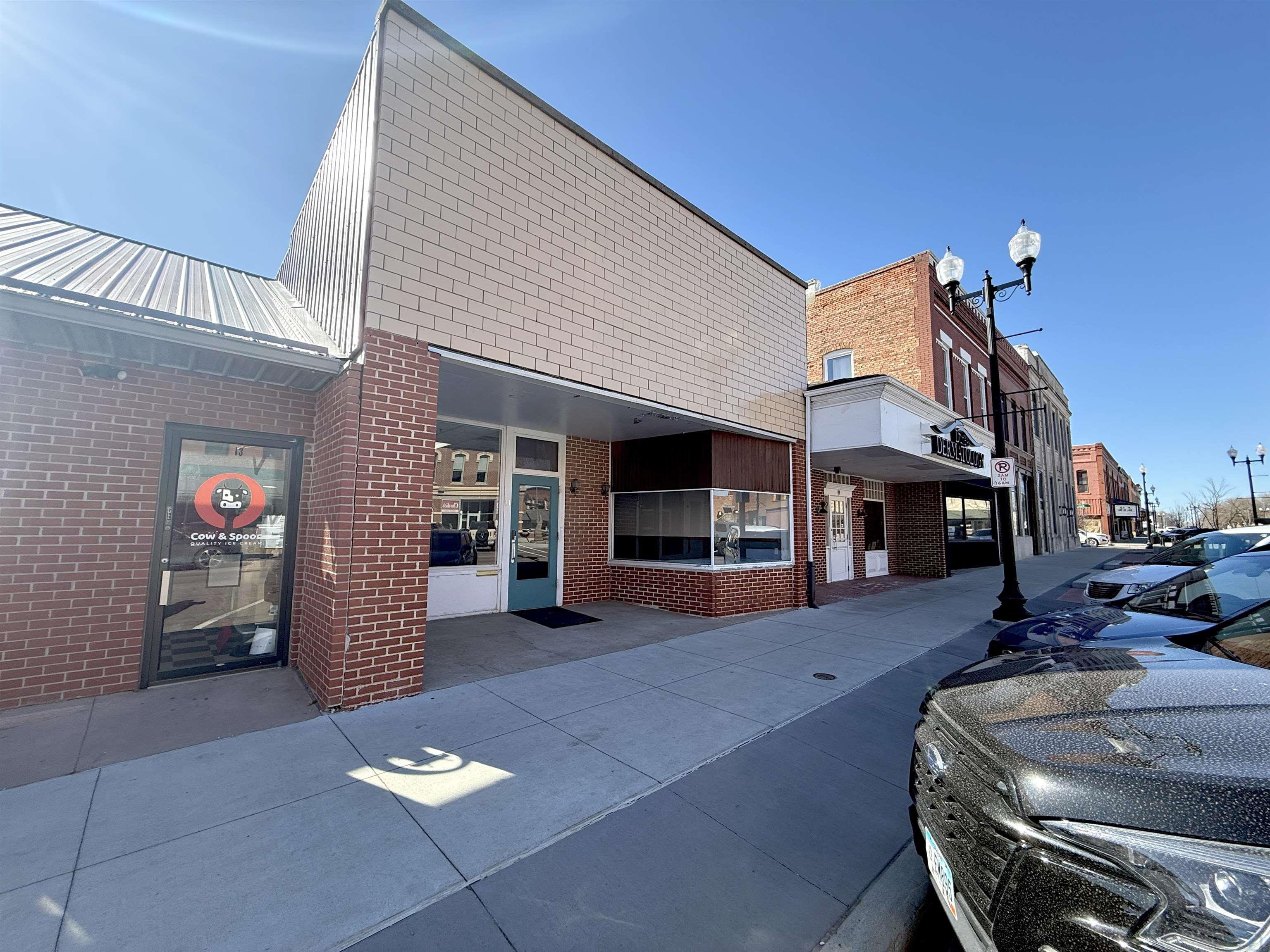 11 Main, Vermillion, SD, 57069