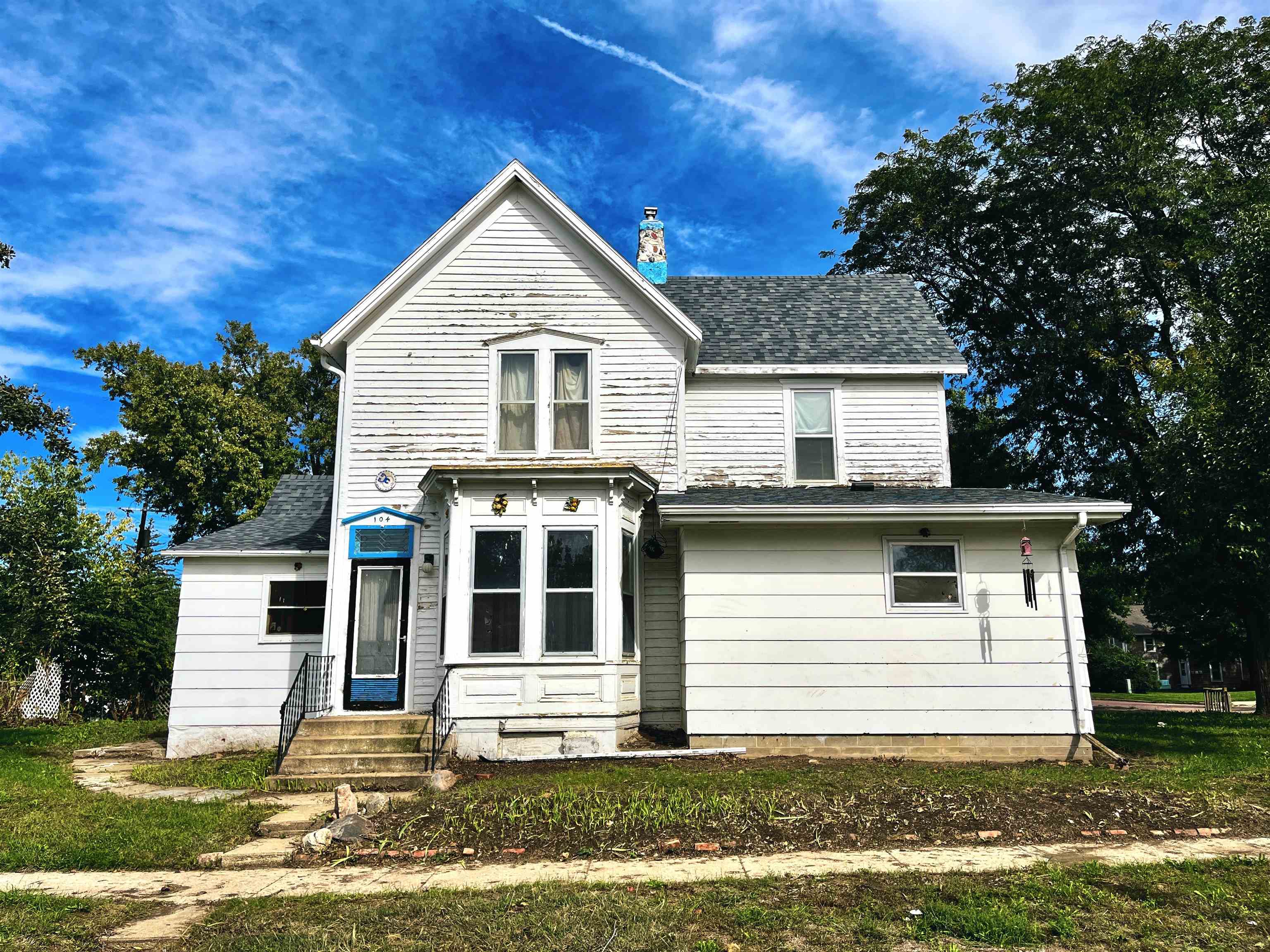 104 15th St, Yankton, SD, 57078