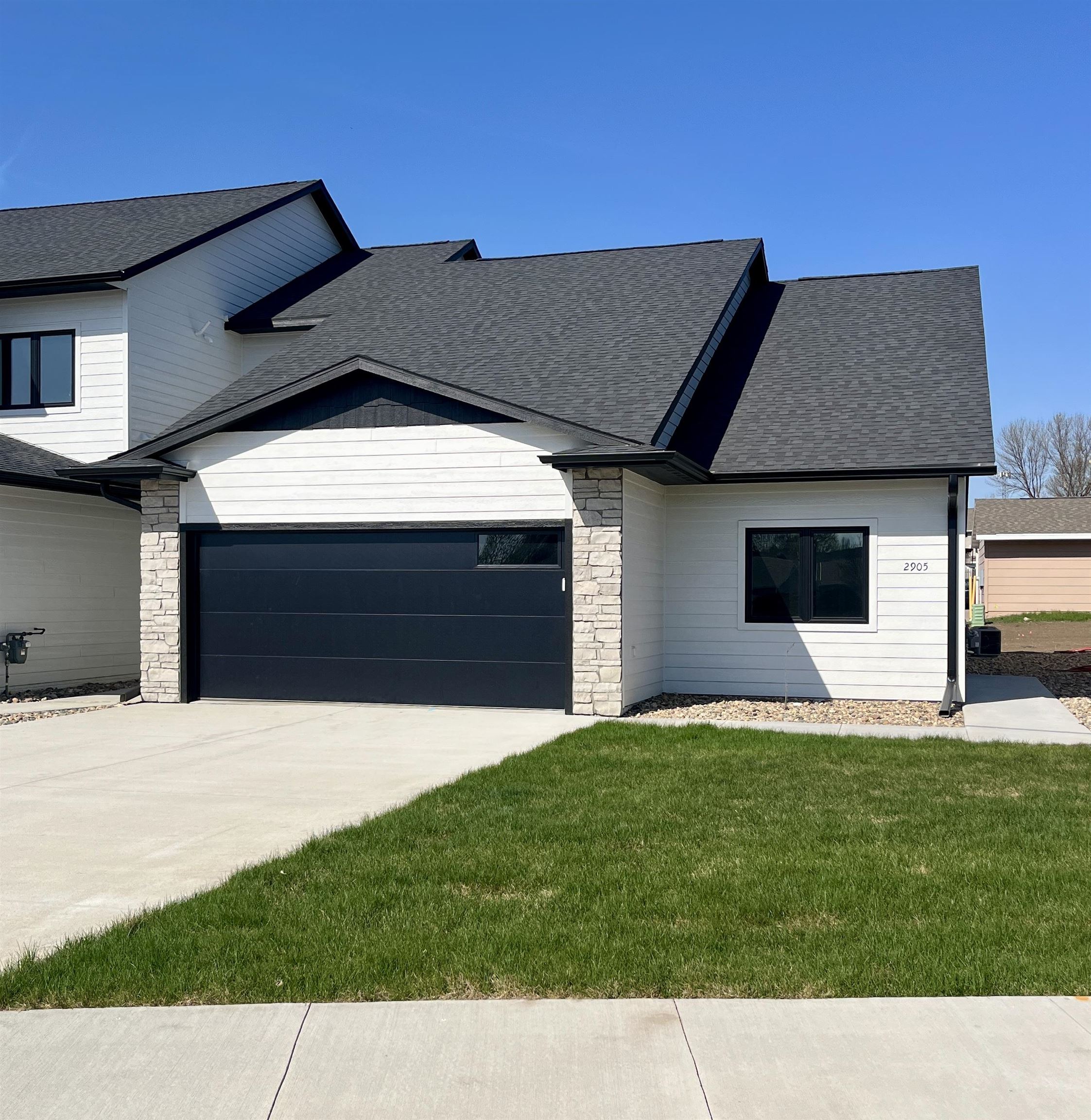 2905 Jenny Circle, Yankton, SD, 57078