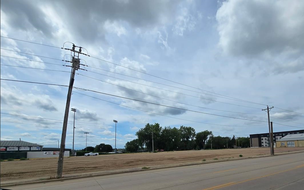 TBD 2nd, Yankton, SD, 57078