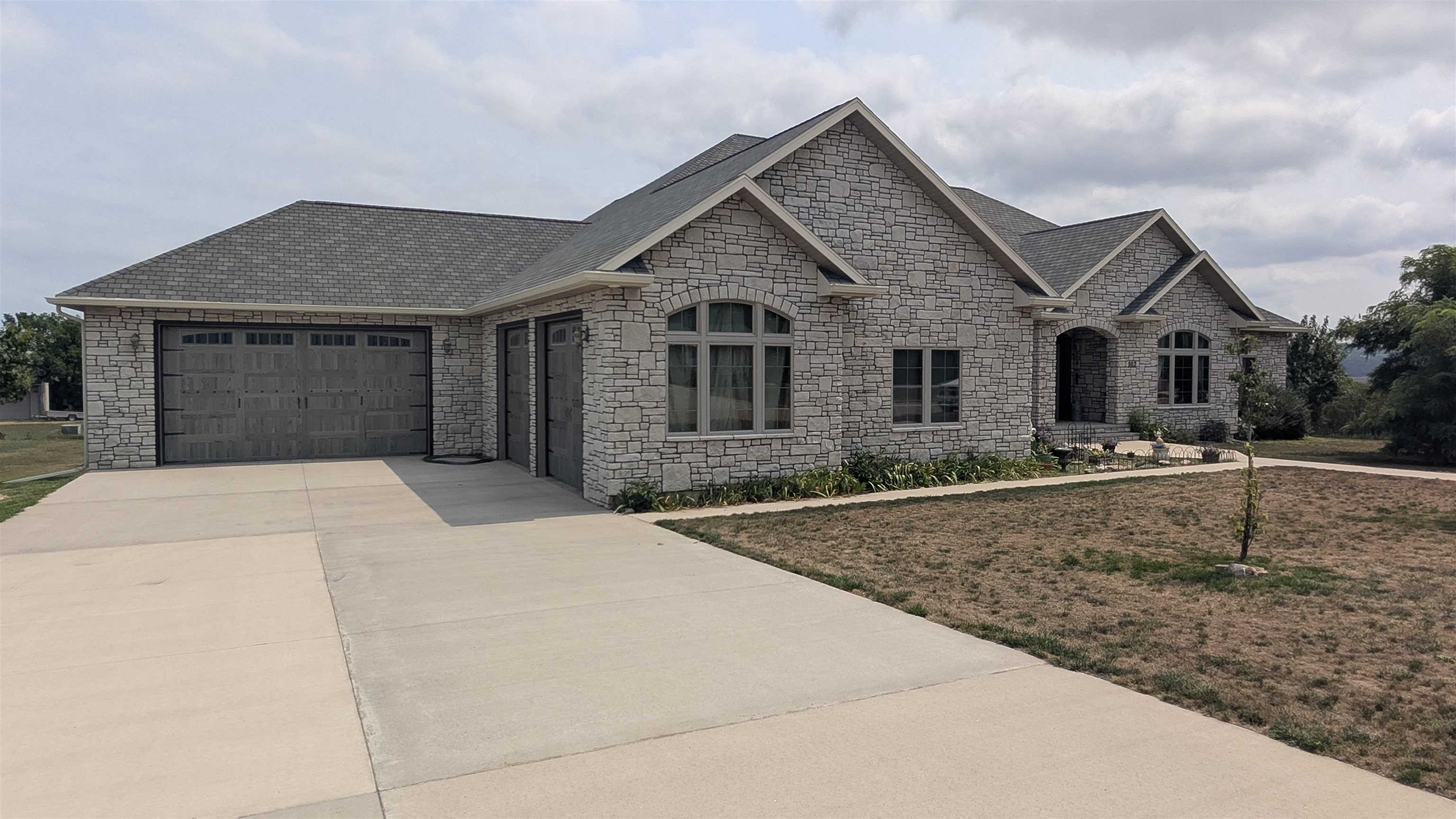 102 Pine St, Springfield, SD, 57062